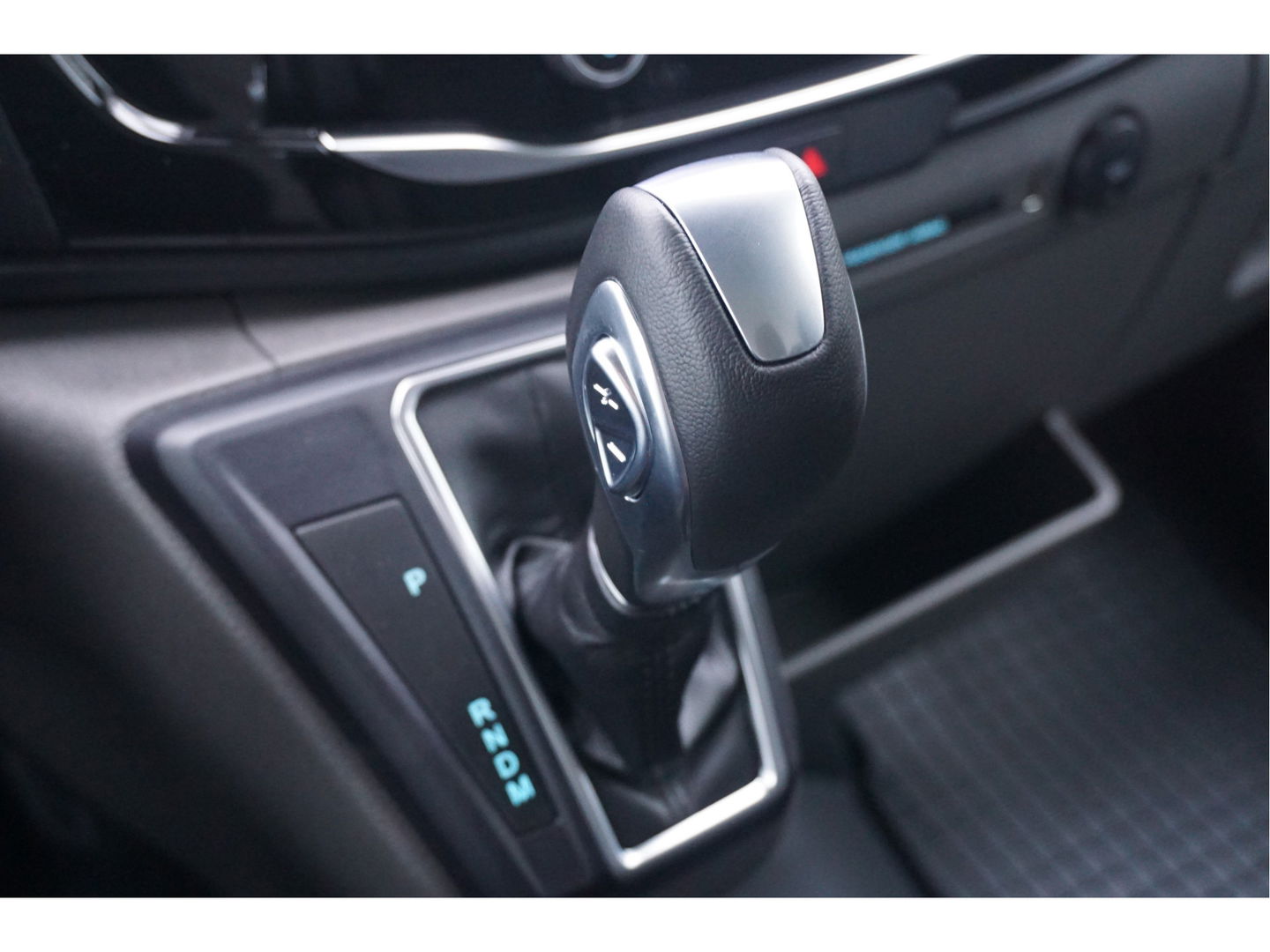 Ford Transit 350L 170PK L3H2 Limited AUT BPM VRIJ!! 12" Sync4 Navi + Camera, LM Velg, Xenon!! NR. 225