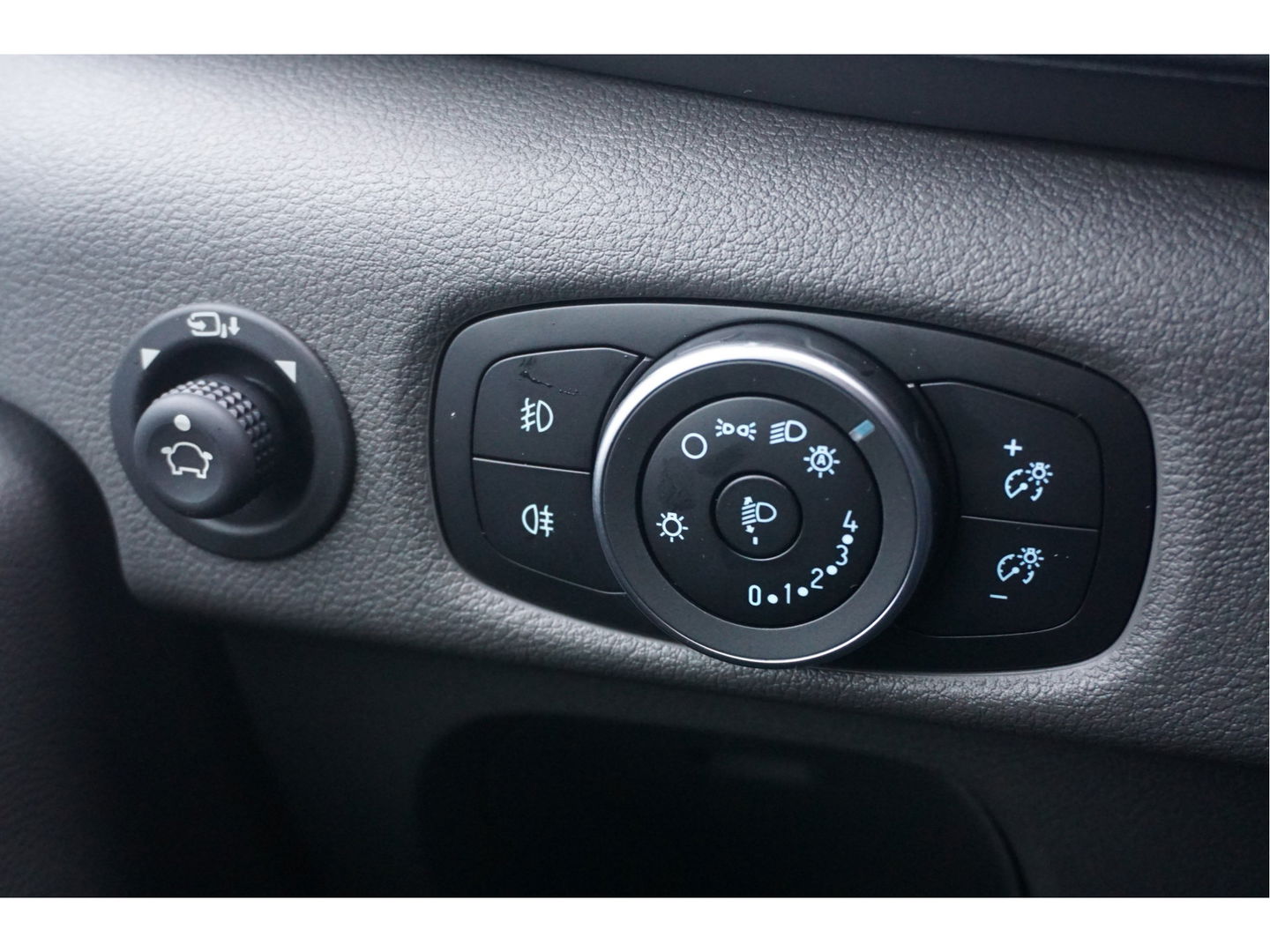 Ford Transit 350L 170PK L3H2 Limited AUT BPM VRIJ!! 12" Sync4 Navi + Camera, LM Velg, Xenon!! NR. 225