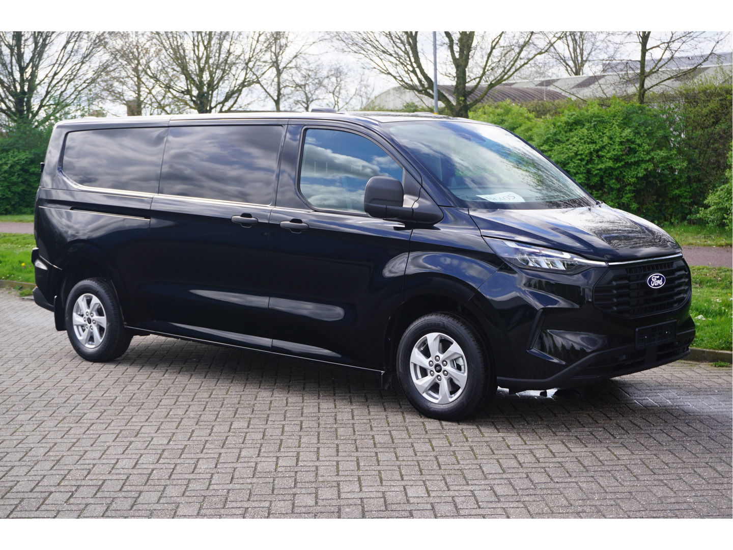 Ford Transit Custom 300L 170PK Limited AUT BPM VRIJ!! Navi, Cam, Adap. Cruise, 16" LM, LED!! NR. 662