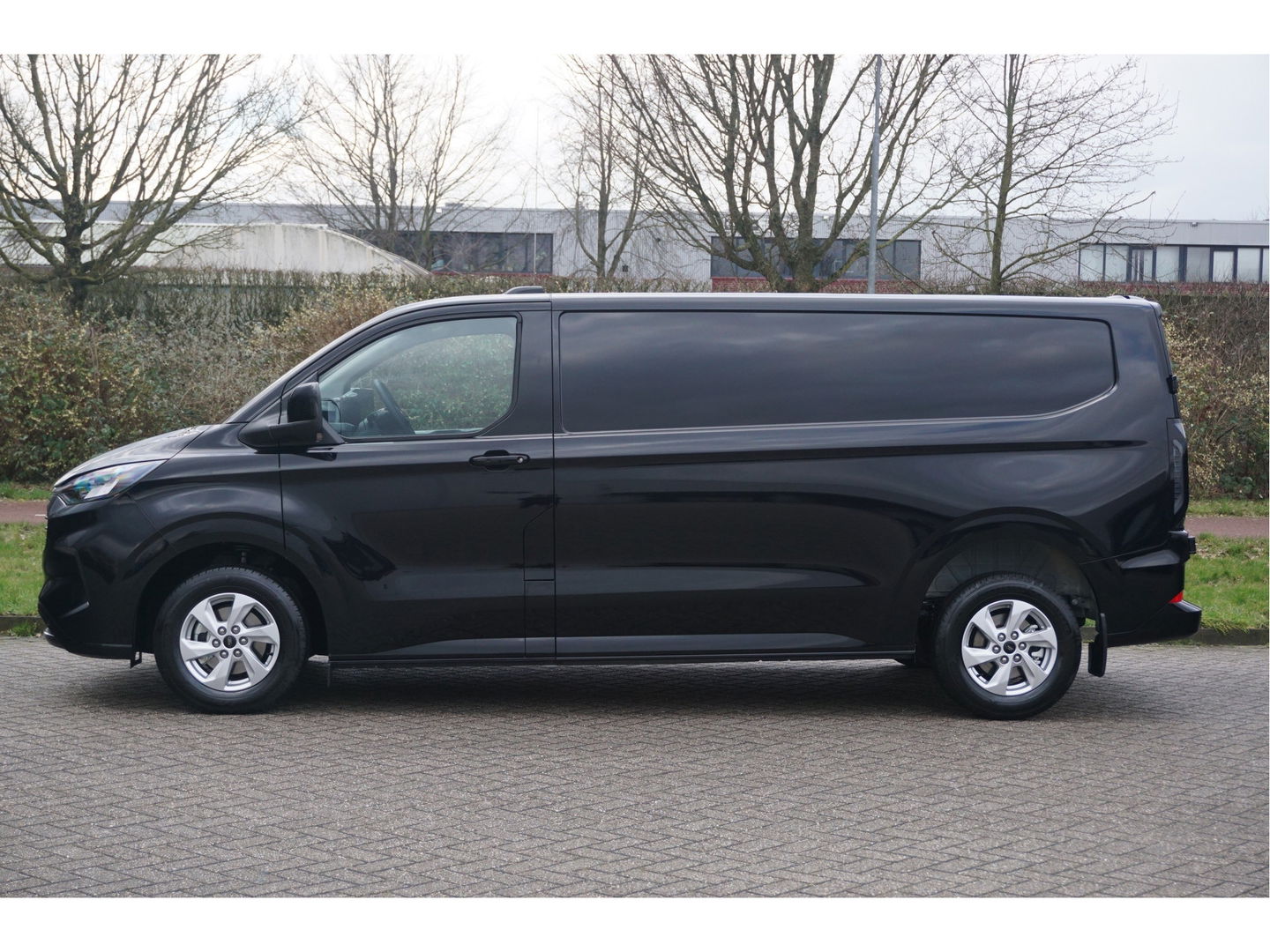 Ford Transit Custom 300L 136PK Limited BPM VRIJ!! Navi, Cam, Adap. Cruise, 16" LM, Trekhaak!! NR. 245