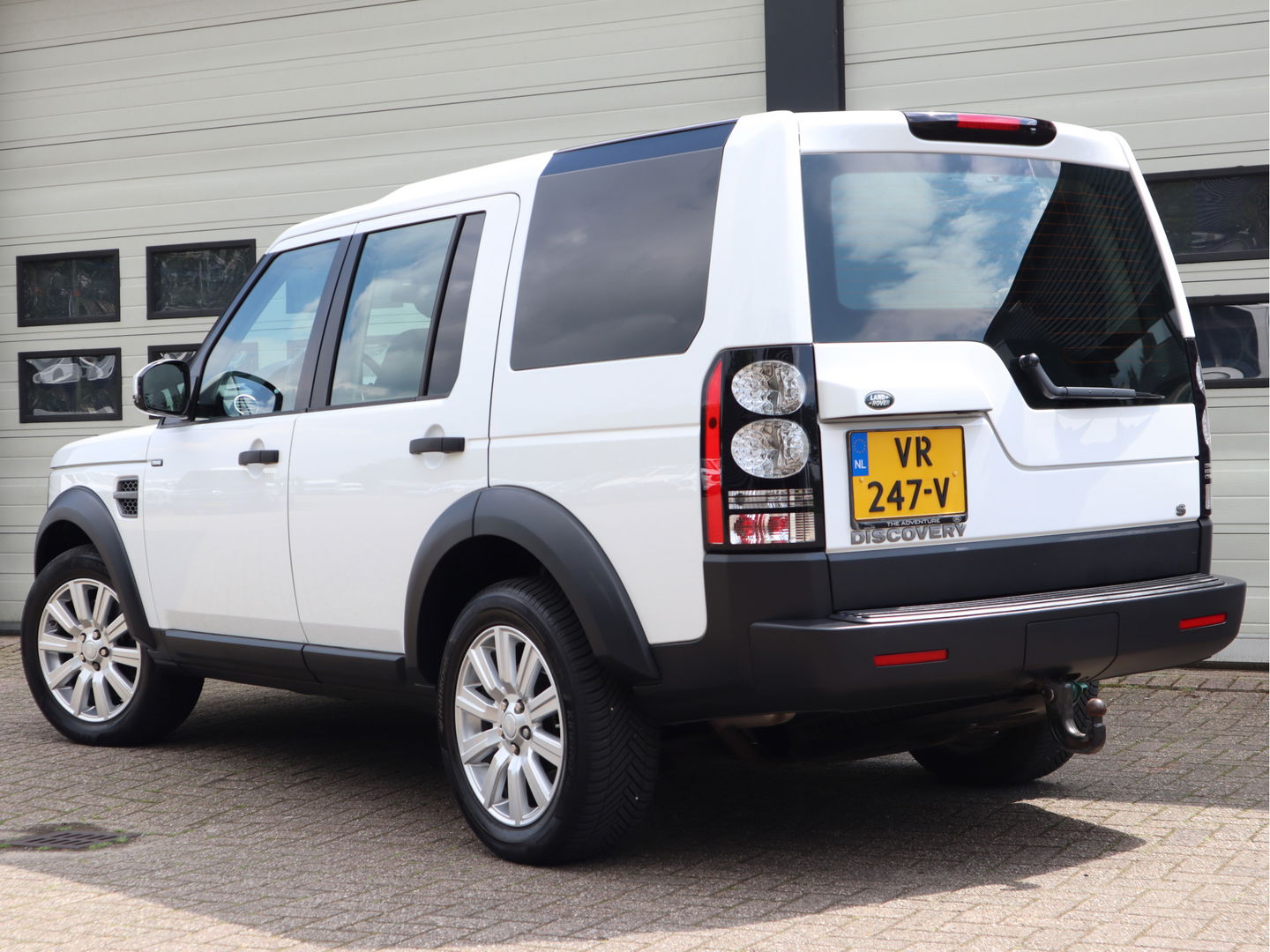 Land Rover Discovery 3.0 TD V6 Euro 6 - Grijs Kenteken - Cruise Controle - 3,5t KG Trekhaak