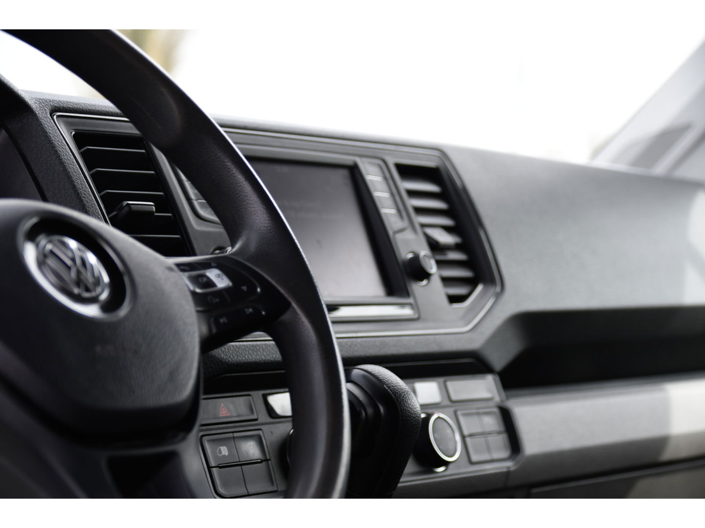 Volkswagen Crafter 35 2.0 TDI L3H3 Highline Camera, Cruise, LED, 177PK, Carplay, Automaat, Standkachel, Multimedia, Airco VERKOCHT...Gefeliciteerd Mack & Tos.