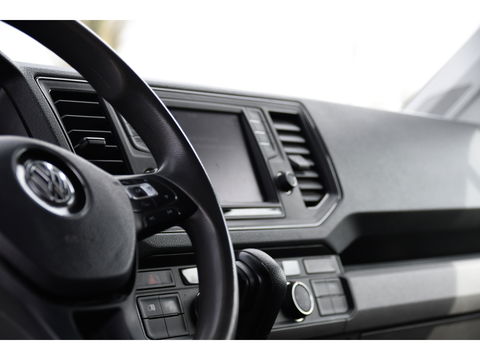 Volkswagen Crafter 35 2.0 TDI L3H3 Highline Camera, Cruise, LED, 177PK, Carplay, Automaat, Standkachel, Multimedia, Airco VERKOCHT...Gefeliciteerd Mack & Tos.