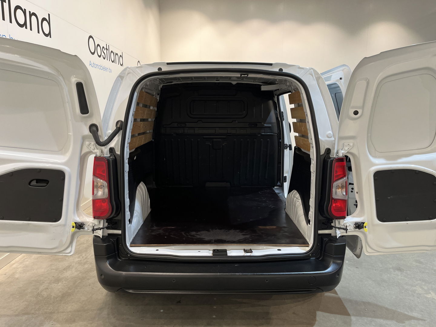Opel Combo 1.5D L1H1 Edition / Euro 6 / Airco/ Cruise Control / PDC