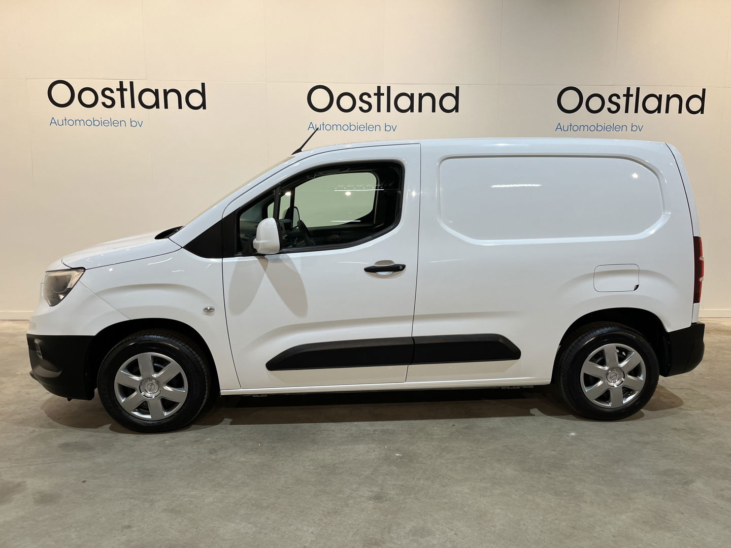 Opel Combo 1.5D L1H1 Edition / Euro 6 / Airco/ Cruise Control / PDC