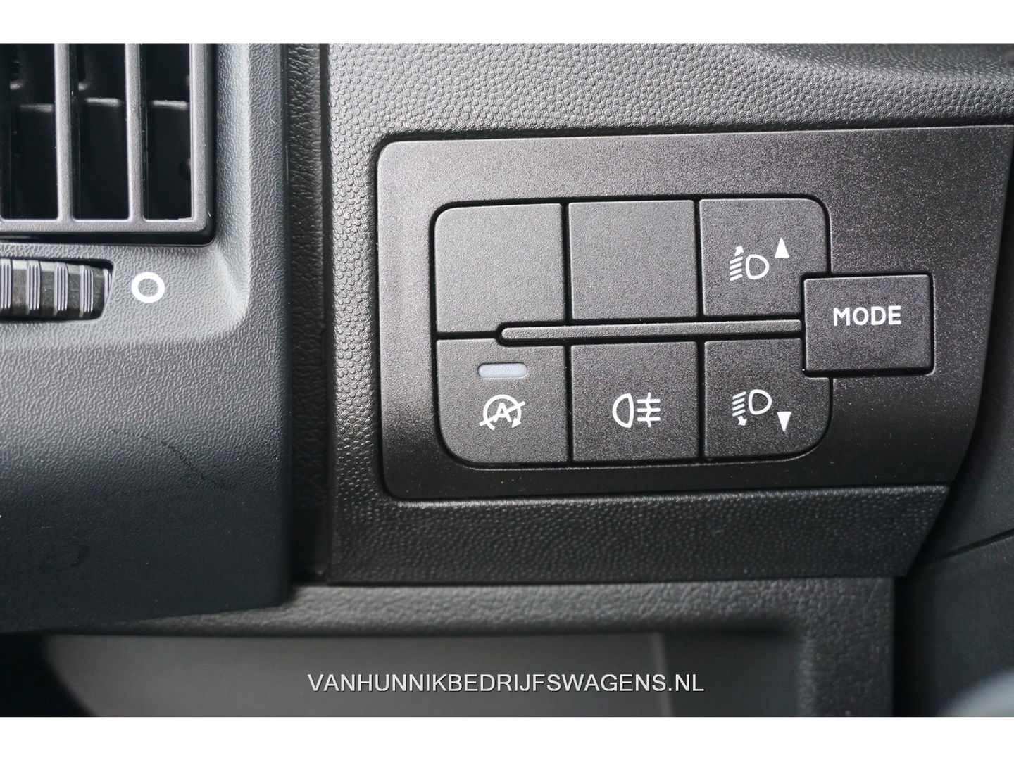 Opel Movano 3500 2.2 CDTI 140PK L2H2 BPM VRIJ!! Airco, Cruise, PDC!! Nr. 672