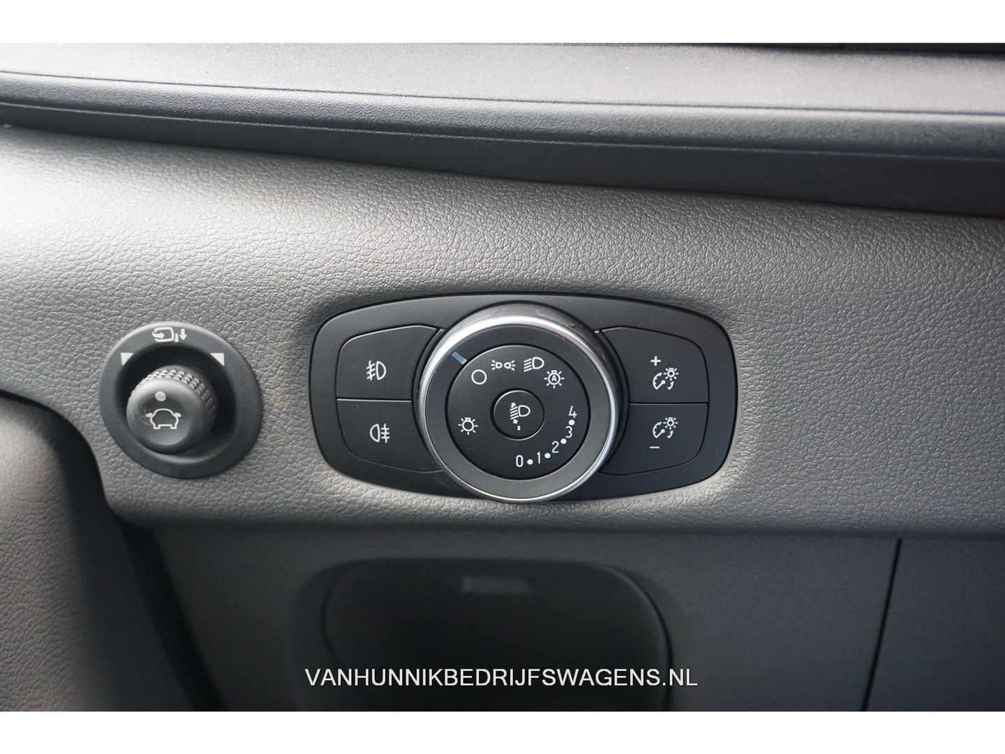 Ford Transit 350M 130PK L2H2 BPM VRIJ!! Clima, 12" Sync 4 met Navi, Trekhaak!! NR. 298