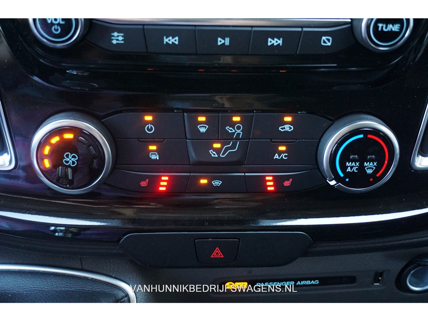 Ford Transit Custom 300S Active 130PK BPM VRIJ!! Airco, Cruise, Apple CP / Android Auto, 17" LM Velg!! NR. 397