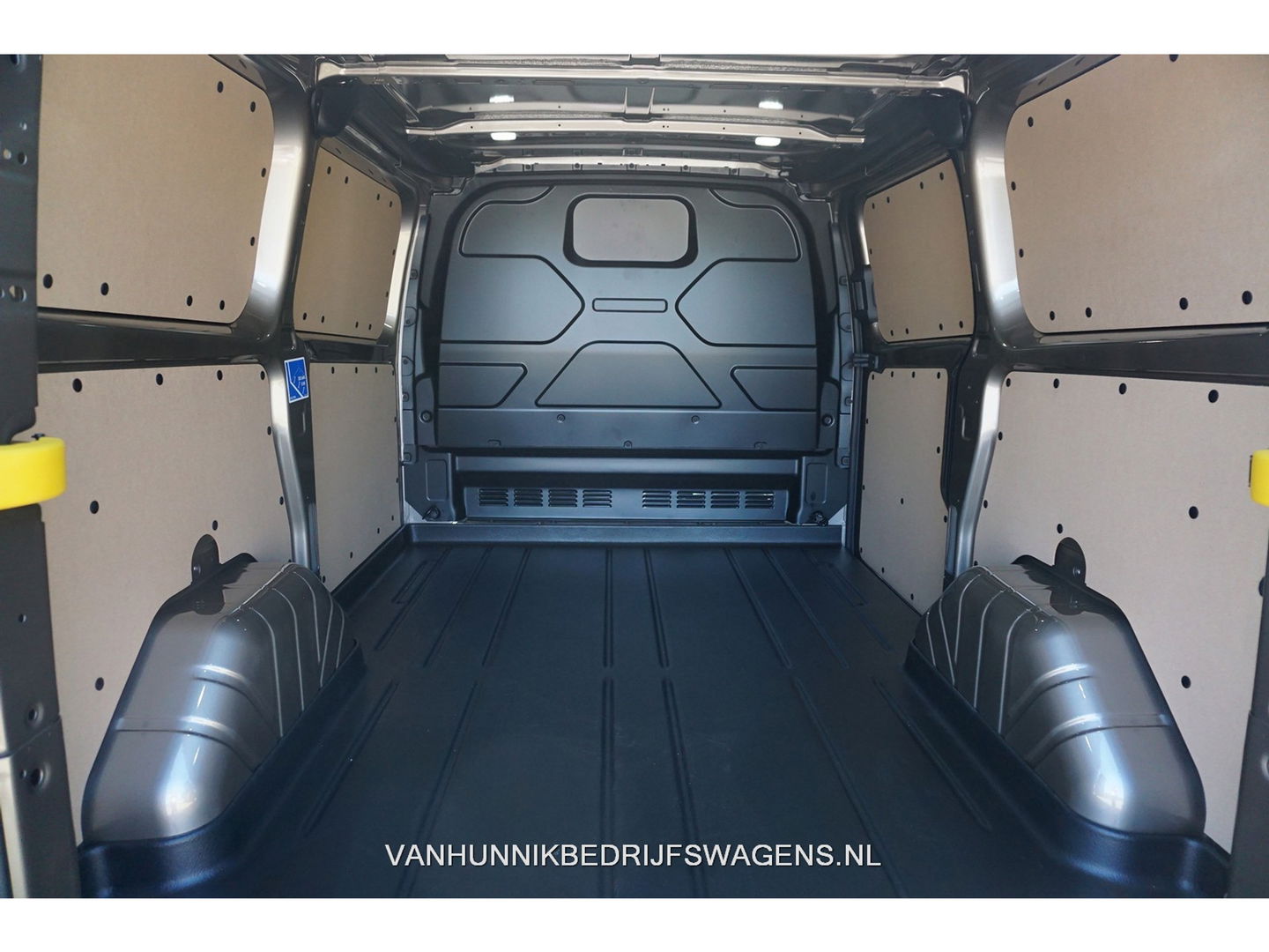Ford Transit Custom 300S Active 130PK BPM VRIJ!! Airco, Cruise, Apple CP / Android Auto, 17" LM Velg!! NR. 397