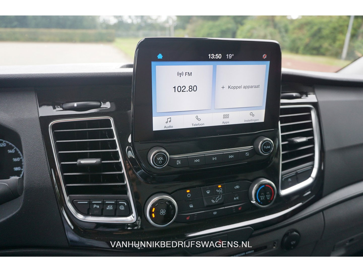 Ford Transit Custom 300L Active 130PK BPM VRIJ!! Airco, Apple CP/Android Auto / Camera, 17"LM!! NR. 396