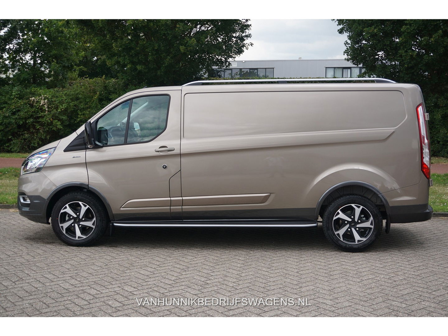 Ford Transit Custom 300L Active 130PK BPM VRIJ!! Airco, Apple CP/Android Auto / Camera, 17"LM!! NR. 396