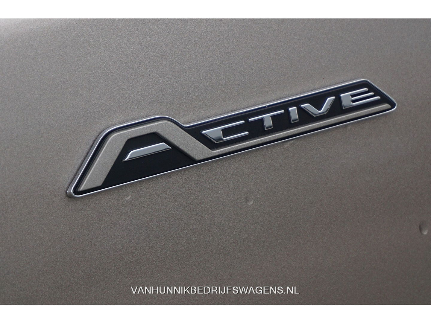 Ford Transit Custom 300L Active 130PK BPM VRIJ!! Airco, Apple CP/Android Auto / Camera, 17"LM!! NR. 396