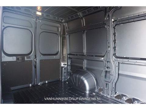 Opel Movano 3500 2.2 CDTI 140PK L2H2 BPM VRIJ!! Climate, Cruise, Navi!!! Nr. 788