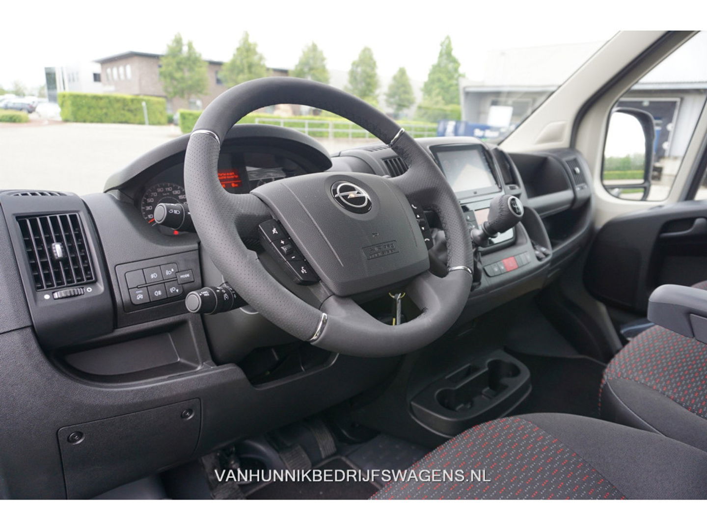 Opel Movano 3500 2.2 CDTI 140PK L2H2 BPM VRIJ!! Climate, Cruise, Navi!!! Nr. 788