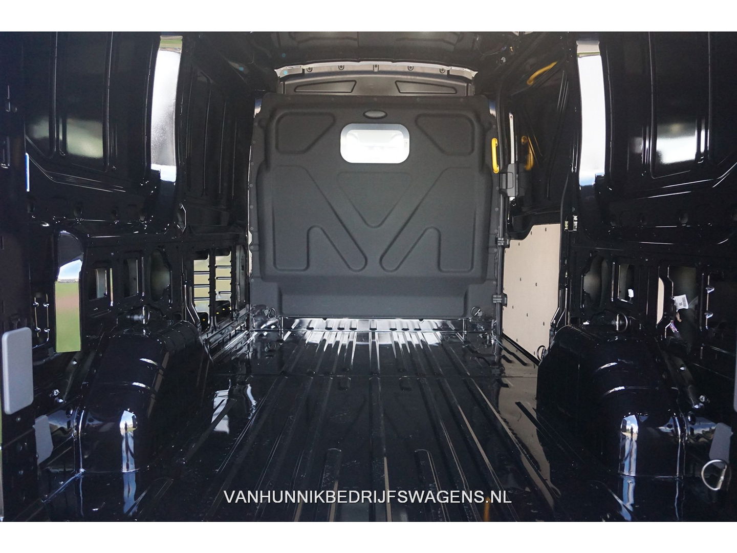Ford Transit 350L 130PK L3H2 Trend BPM VRIJ!! Clima, 12" Sync 4 scherm Navi, 270° deur, Trekhaak!! NR. 330
