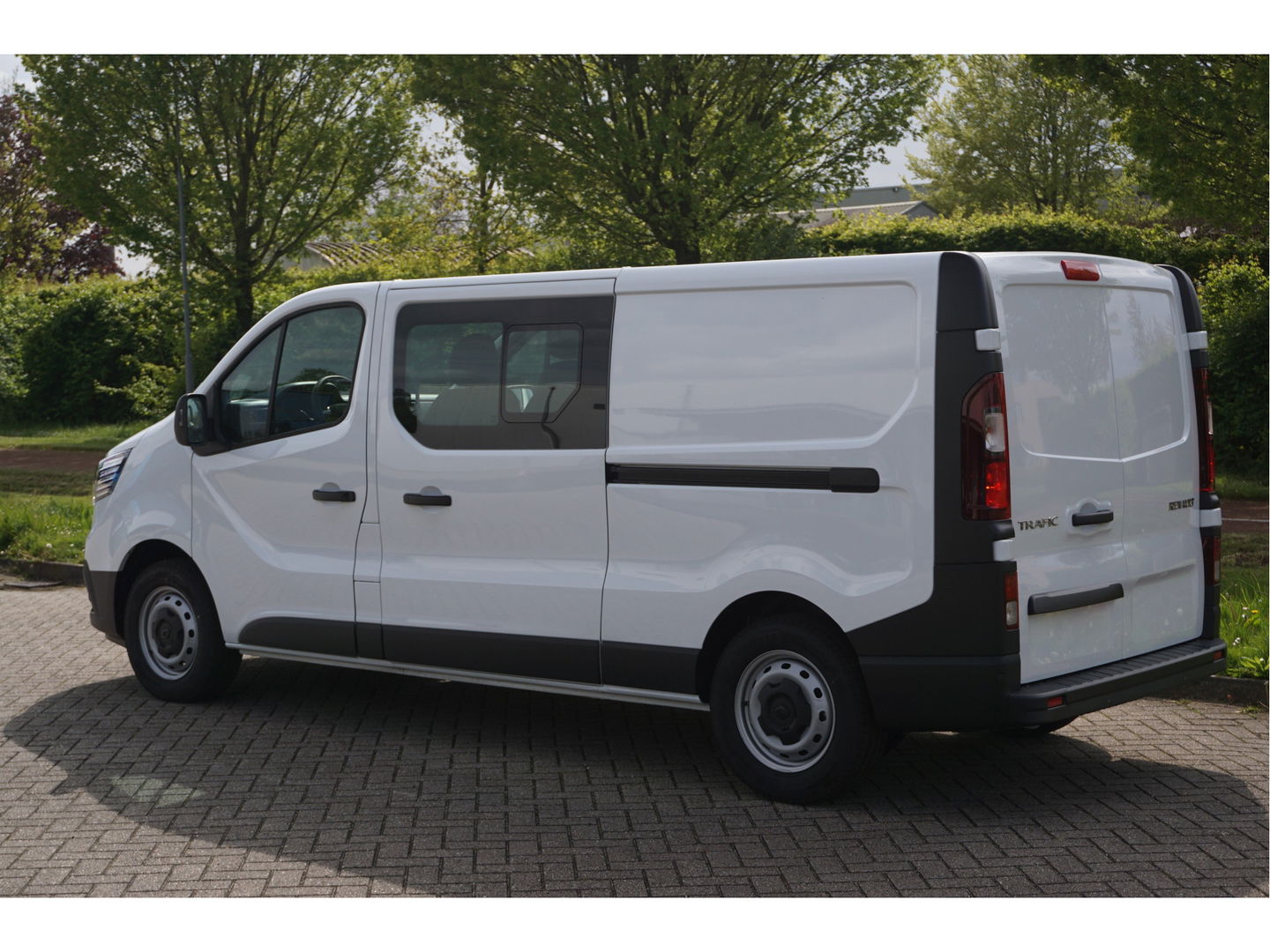 Renault Trafic 170PK L2H1 DC EDC AUT BPM VRIJ!! Navi, Camera, Climate, Cruise, LED!! NR. 509