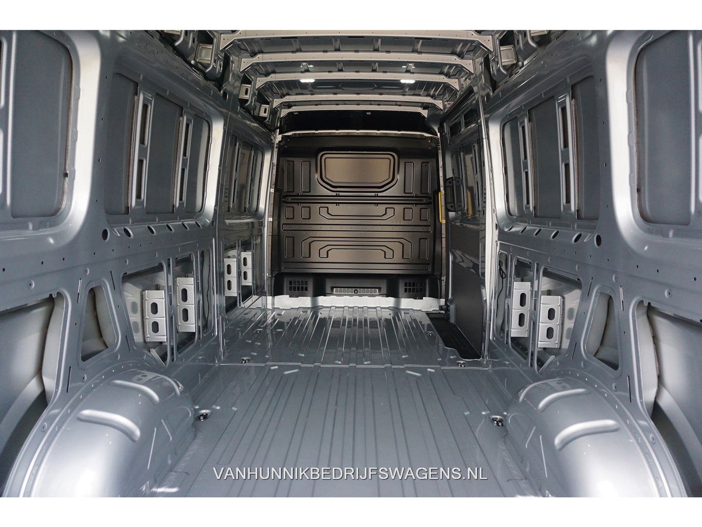 Volkswagen Crafter 35 177PK L4H3 AUT BPM VRIJ!! Navi, Camera, Adap. Cruise, Gev. Stoel, LED!! NR. 885