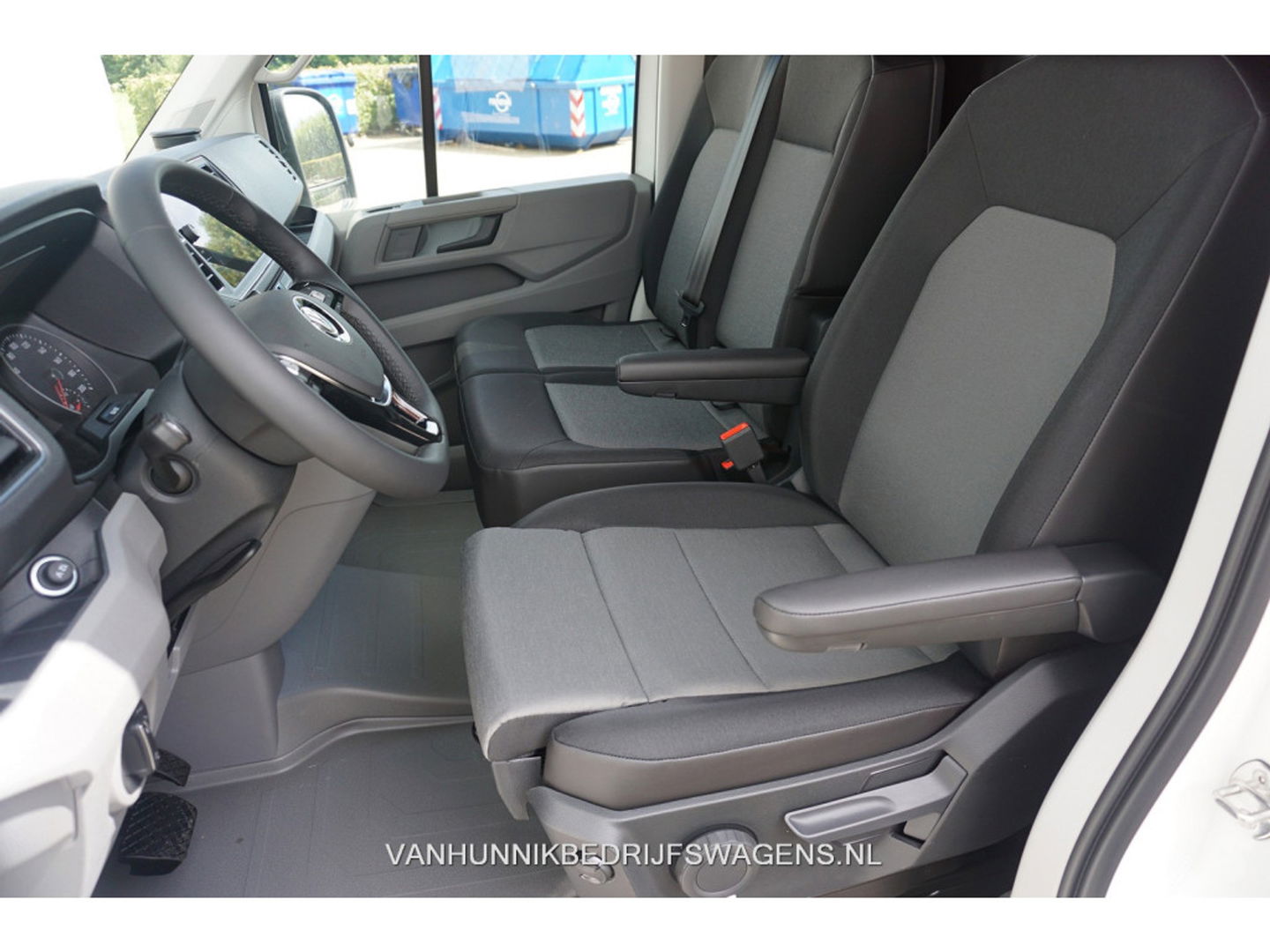 Volkswagen Crafter 35 177PK L3H3 AUT BPM VRIJ!! Navi, Camera, Gev. Stoel, Alarm, LED, 2x Schuifdeur!! NR. 960