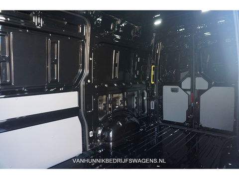 Volkswagen Crafter 35 177PK L3H3 AUT BPM VRIJ!! Navi, Camera, Gev. Stoel, Alarm, LED, 2x Schuifdeur!! NR. 960