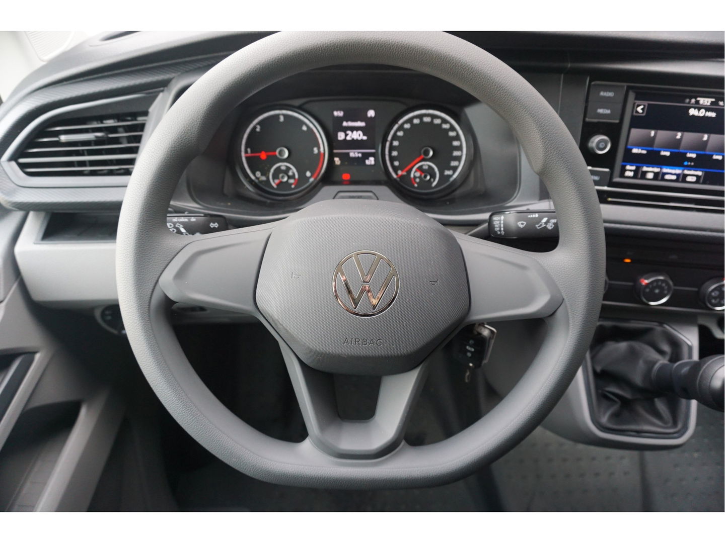 Volkswagen Transporter T6.1 2.0TDI 150PK BPM VRIJ!! App Connect, Cruise, Airco, Betimmering! NR. 731