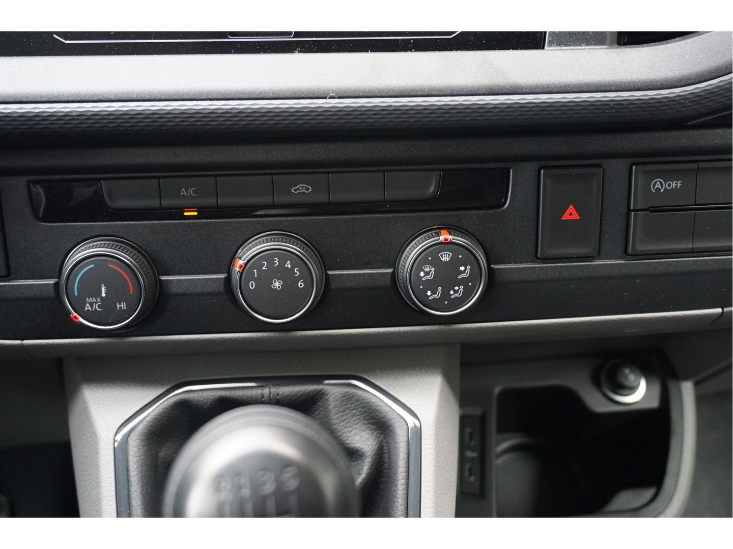 Volkswagen Transporter T6.1 2.0TDI 150PK BPM VRIJ!! App Connect, Cruise, Airco, Betimmering! NR. 731