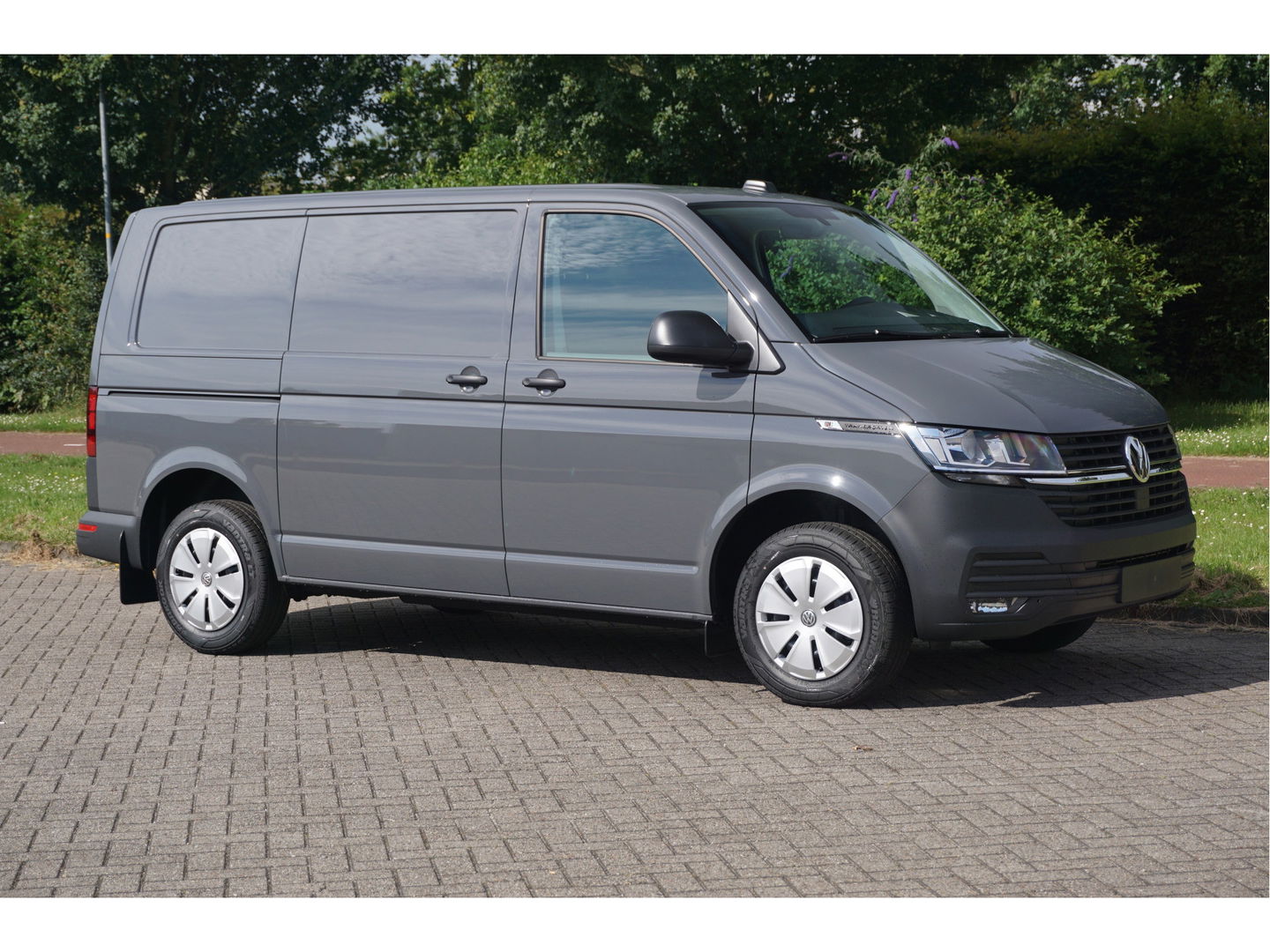 Volkswagen Transporter T6.1 2.0TDI 150PK BPM VRIJ!! App Connect, Cruise, Airco, Betimmering! NR. 731