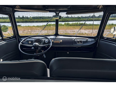 Volkswagen T1 Kombi | Europees geleverd | 8 zitplaatsen