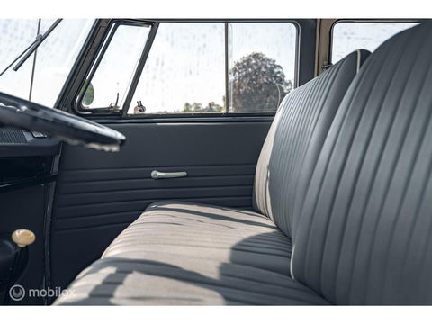 Volkswagen T1 Kombi | Europees geleverd | 8 zitplaatsen