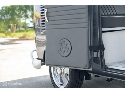 Volkswagen T1 Kombi | Europees geleverd | 8 zitplaatsen