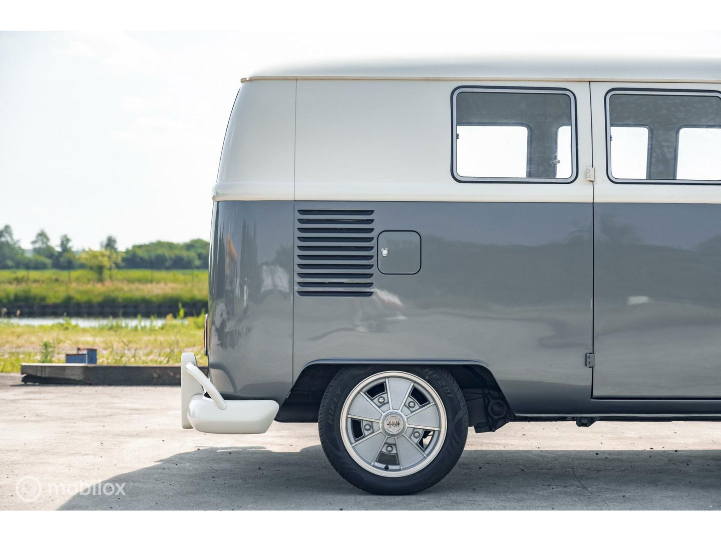 Volkswagen T1 Kombi | Europees geleverd | 8 zitplaatsen