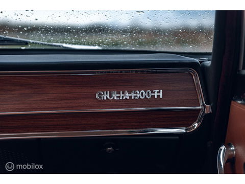 Alfa Romeo Giulia 1300Ti | Klassieker | Dellorto