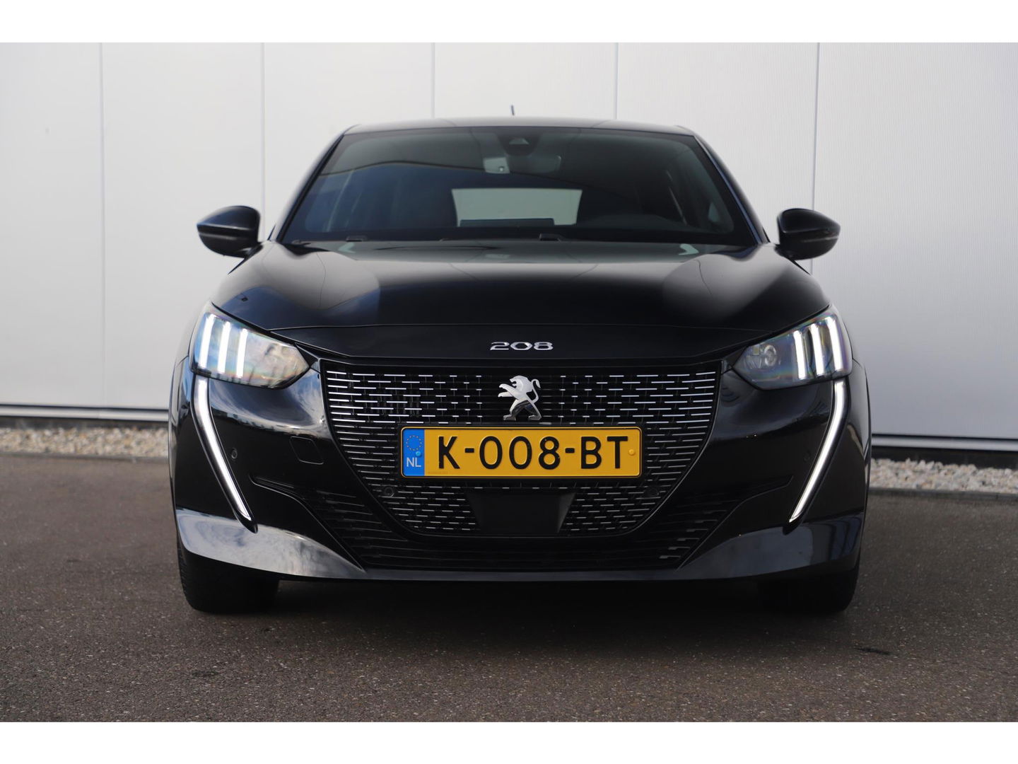 Peugeot 208 1.2 PureTech GT-Line Automaat Half Leder Virtual Cockpit Navigatie Camera Clima Carplay Android Bluetooth 17 inch LMV LED