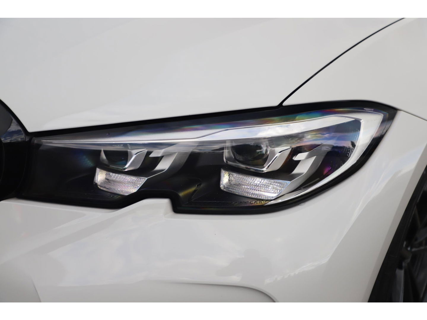 BMW 3 Serie 318i Executive Edition M Sport Automaat Black Optic Full LED Head Up Display Digital Cockpit Half Leder Sportstoelen Navigatie Carplay Bluetooth 19 inch M Velgen