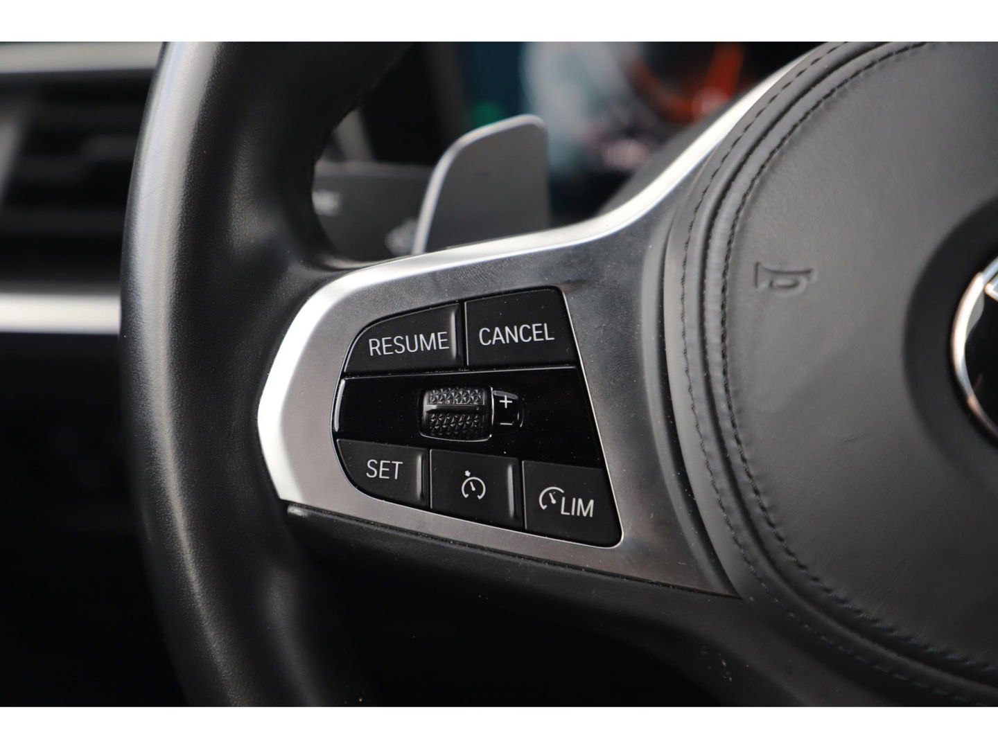 BMW 3 Serie 318i Executive Edition M Sport Automaat Black Optic Full LED Head Up Display Digital Cockpit Half Leder Sportstoelen Navigatie Carplay Bluetooth 19 inch M Velgen
