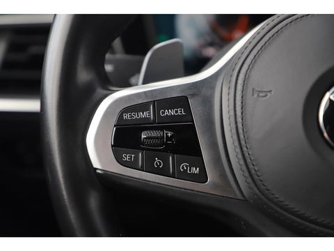 BMW 3 Serie 318i Executive Edition M Sport Automaat Black Optic Full LED Head Up Display Digital Cockpit Half Leder Sportstoelen Navigatie Carplay Bluetooth 19 inch M Velgen