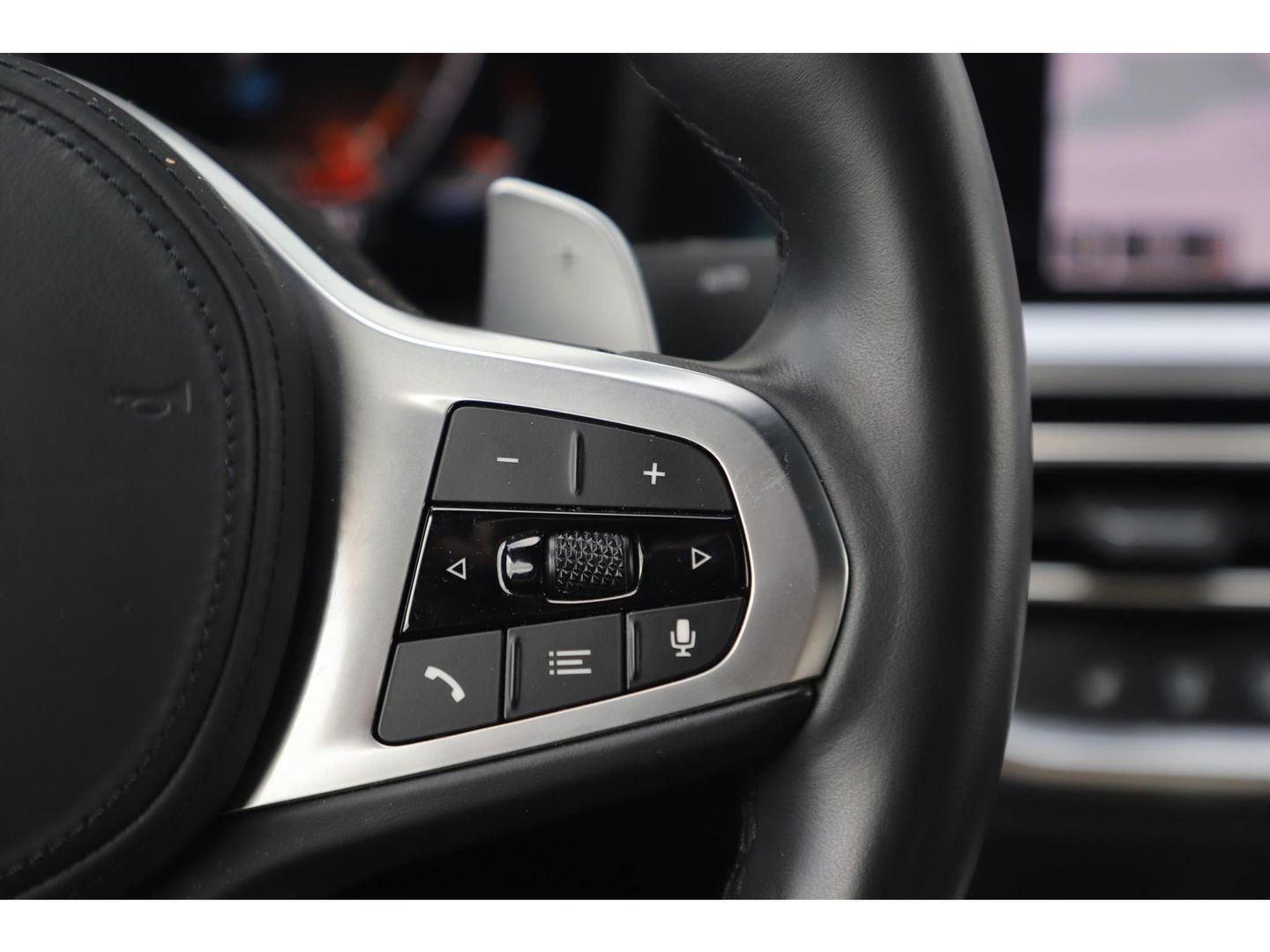 BMW 3 Serie 318i Executive Edition M Sport Automaat Black Optic Full LED Head Up Display Digital Cockpit Half Leder Sportstoelen Navigatie Carplay Bluetooth 19 inch M Velgen