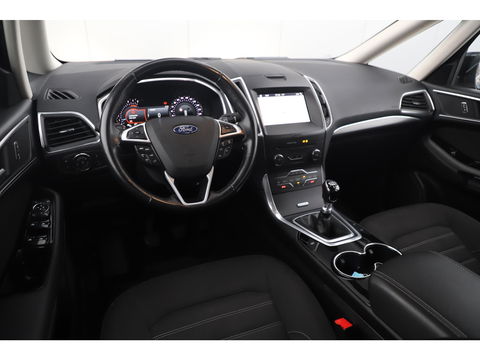 Ford Galaxy 1.5 Titanium 7 Persoons Navigatie Clima Cruise PDC Stoelverwarming Carplay Android