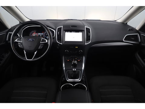 Ford Galaxy 1.5 Titanium 7 Persoons Navigatie Clima Cruise PDC Stoelverwarming Carplay Android