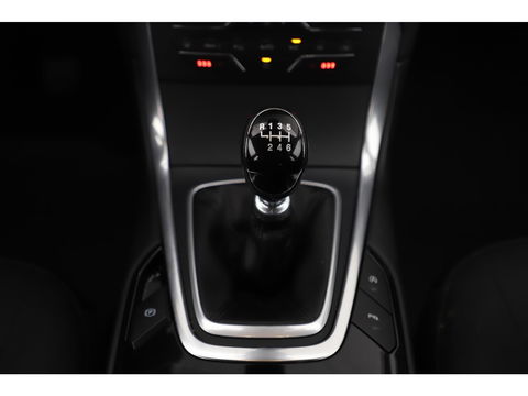 Ford Galaxy 1.5 Titanium 7 Persoons Navigatie Clima Cruise PDC Stoelverwarming Carplay Android