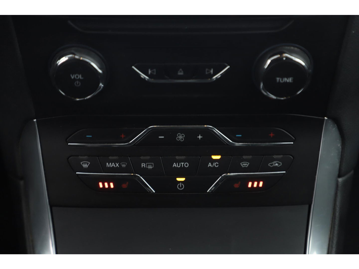 Ford Galaxy 1.5 Titanium 7 Persoons Navigatie Clima Cruise PDC Stoelverwarming Carplay Android
