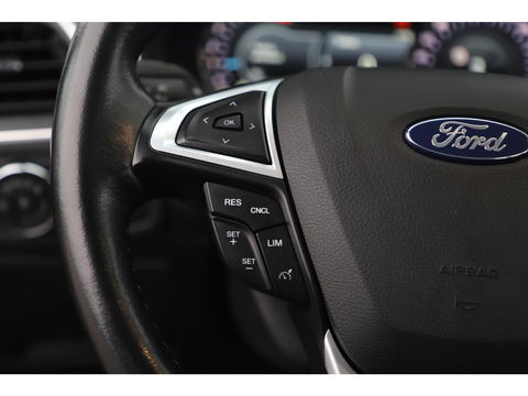 Ford Galaxy 1.5 Titanium 7 Persoons Navigatie Clima Cruise PDC Stoelverwarming Carplay Android