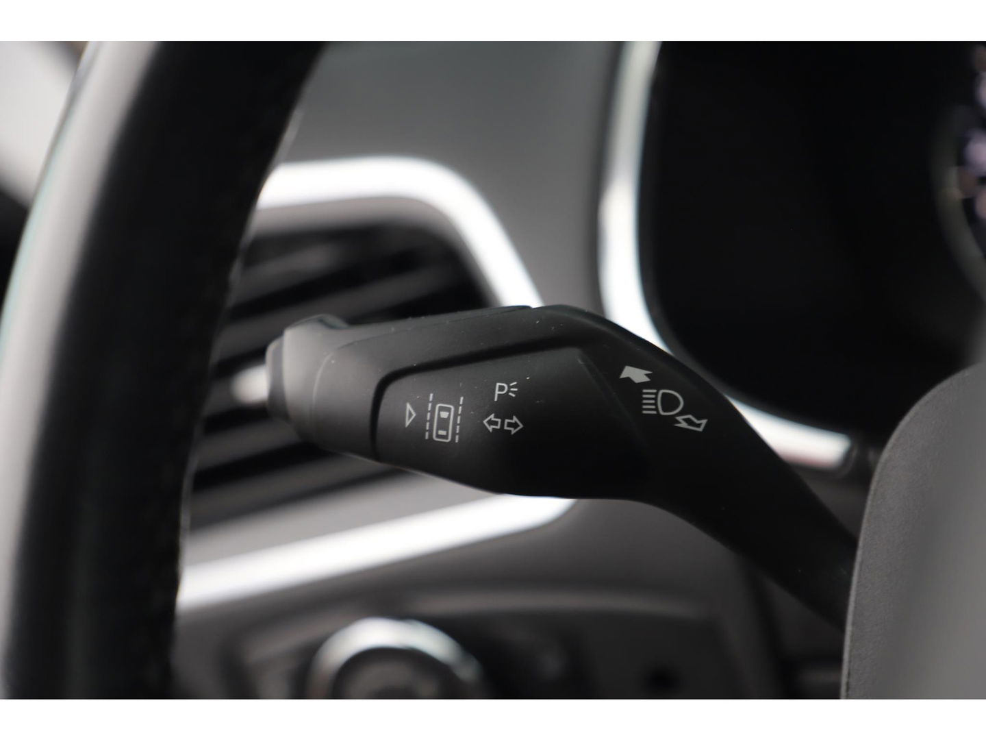 Ford Galaxy 1.5 Titanium 7 Persoons Navigatie Clima Cruise PDC Stoelverwarming Carplay Android