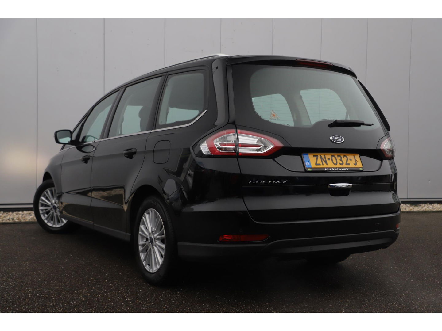 Ford Galaxy 1.5 Titanium 7 Persoons Navigatie Clima Cruise PDC Stoelverwarming Carplay Android