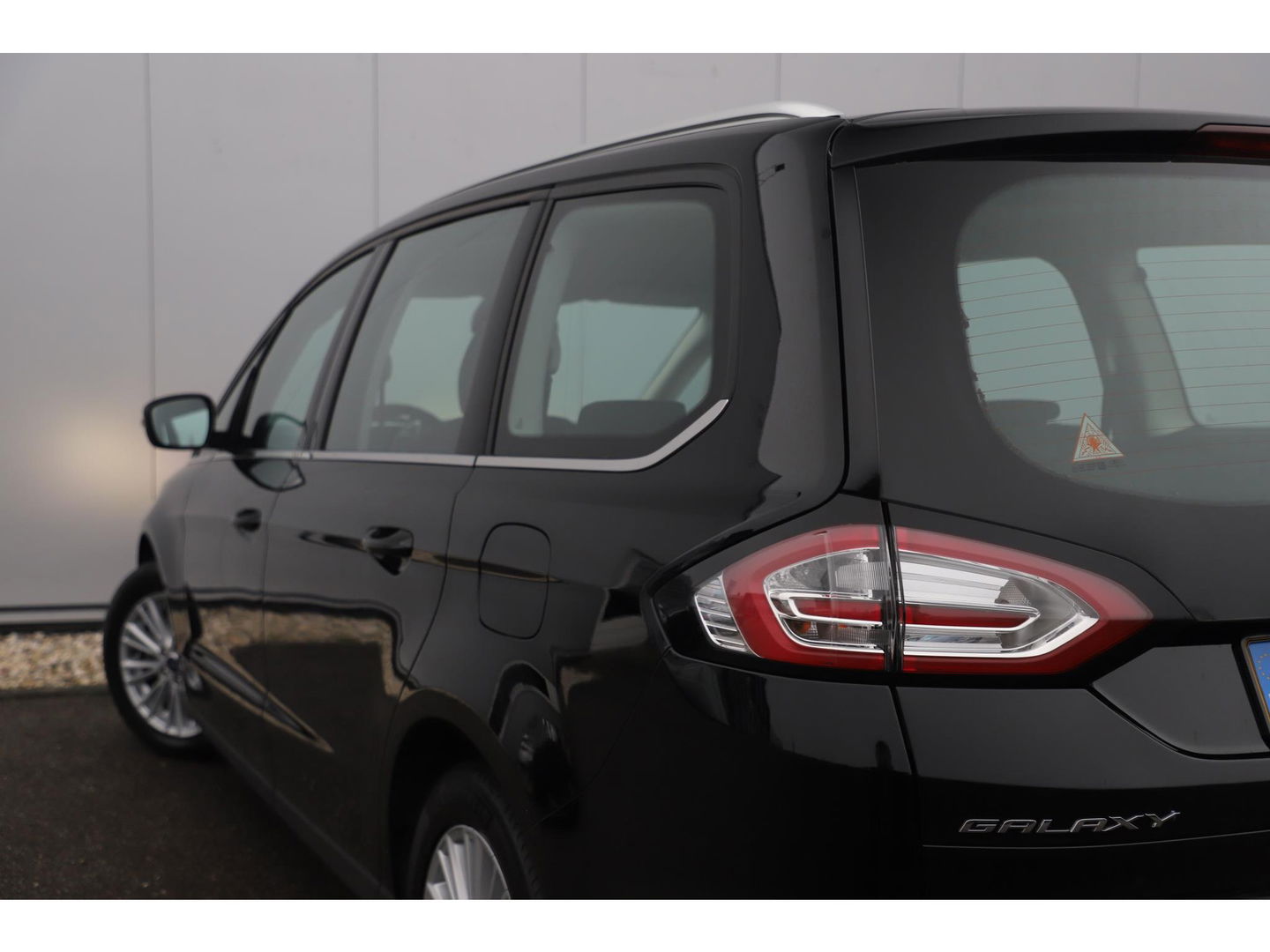 Ford Galaxy 1.5 Titanium 7 Persoons Navigatie Clima Cruise PDC Stoelverwarming Carplay Android