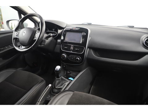 Renault Clio Estate 0.9 TCe Intens Trekhaak Keyless Navigatie Clima Cruise Achteruitrijcamera PDC Bluetooth Full LED
