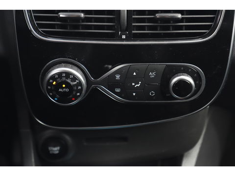 Renault Clio Estate 0.9 TCe Intens Trekhaak Keyless Navigatie Clima Cruise Achteruitrijcamera PDC Bluetooth Full LED