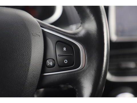 Renault Clio Estate 0.9 TCe Intens Trekhaak Keyless Navigatie Clima Cruise Achteruitrijcamera PDC Bluetooth Full LED