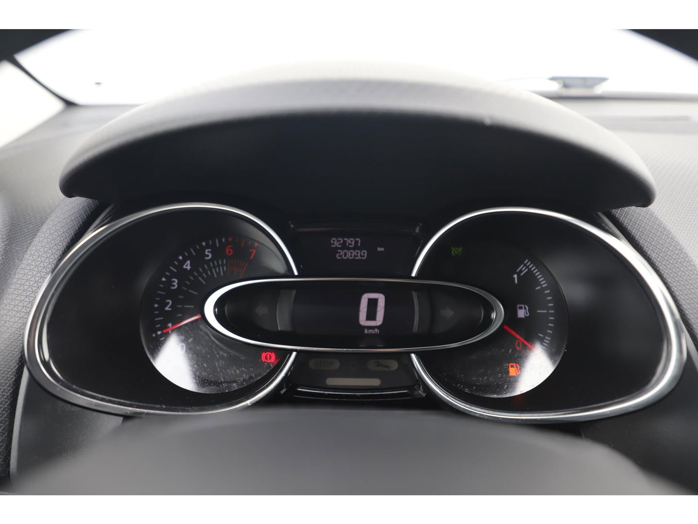 Renault Clio Estate 0.9 TCe Intens Trekhaak Keyless Navigatie Clima Cruise Achteruitrijcamera PDC Bluetooth Full LED