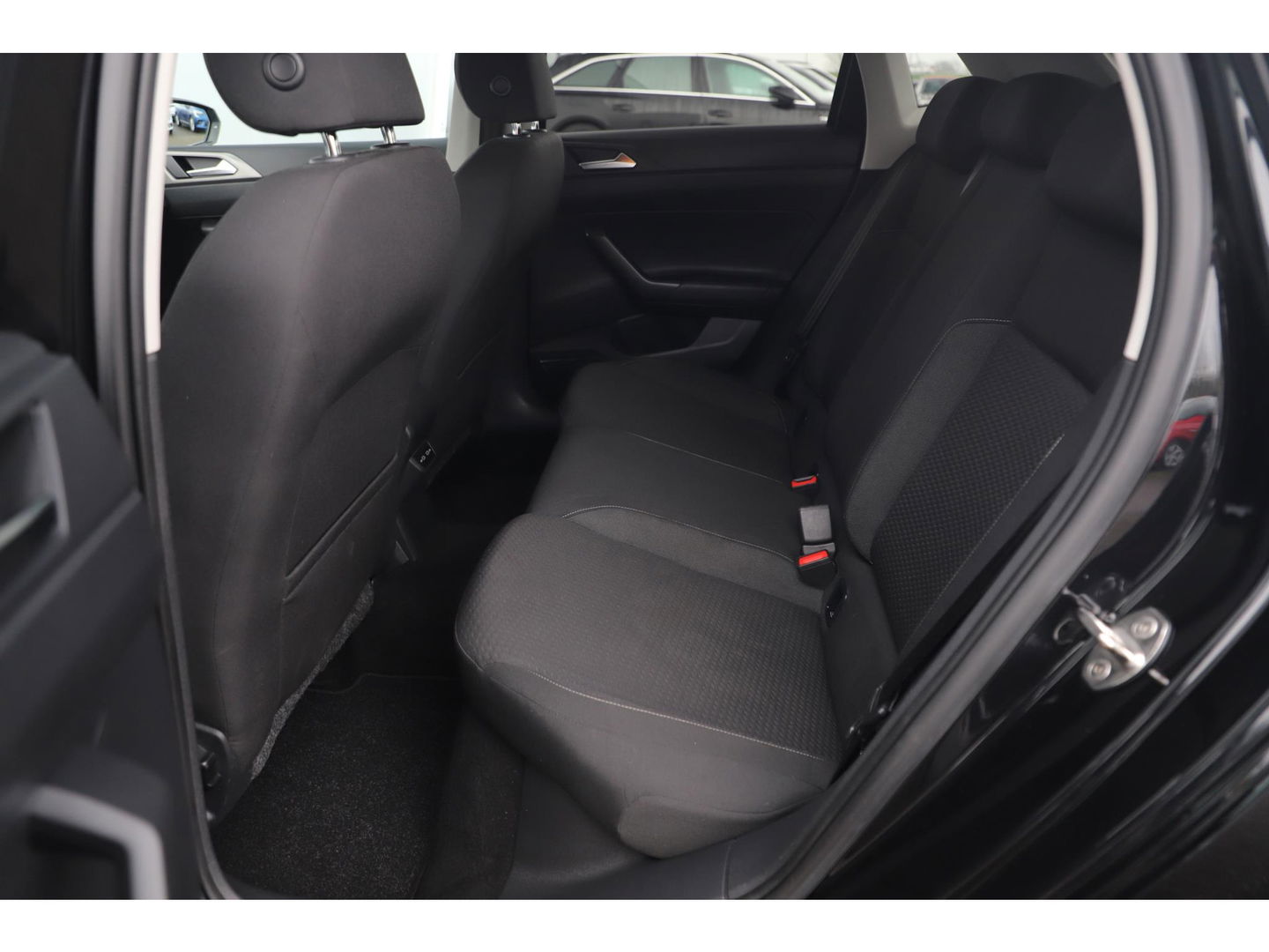 Volkswagen Polo 1.0 TSI R-Line Edition DSG Automaat 95PK Navigatie Carplay Android PDC Bluetooth Adaptive Cruise Airco LED 16 inch LMV