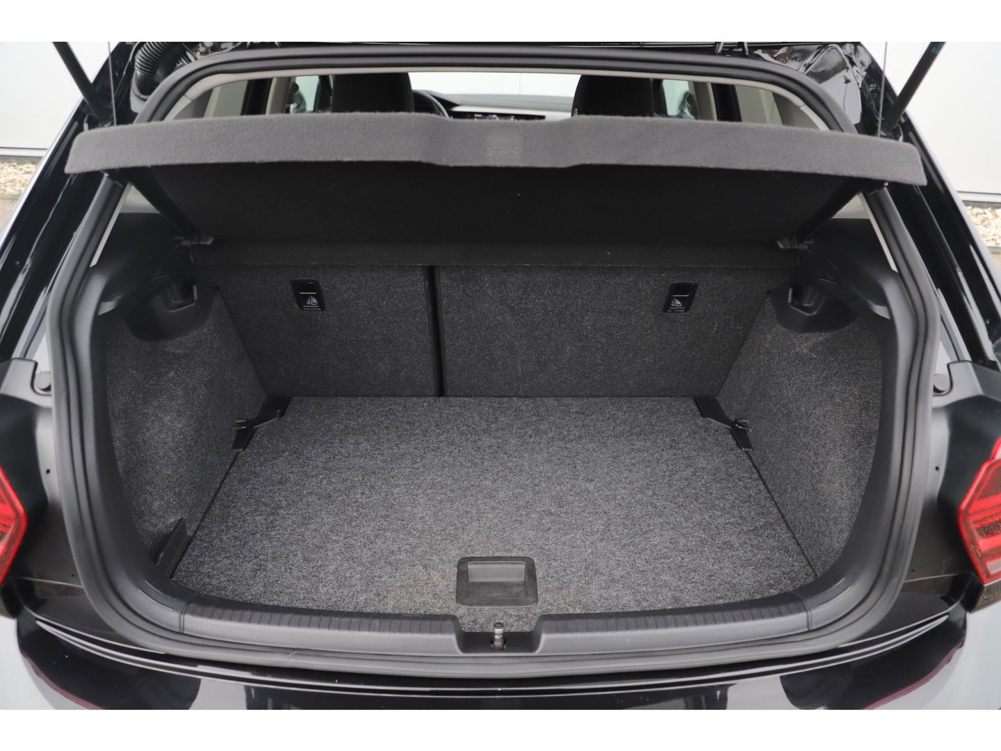 Volkswagen Polo 1.0 TSI R-Line Edition DSG Automaat 95PK Navigatie Carplay Android PDC Bluetooth Adaptive Cruise Airco LED 16 inch LMV